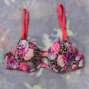 PINK Victoria’s Secret Wear Everywhere Lightly Lined Demi Bra